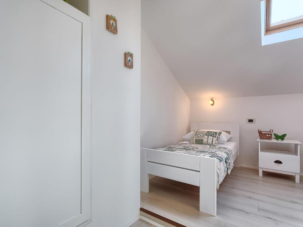 Apartment Sani-2 By Interhome Pjescana Uvala Exteriér fotografie